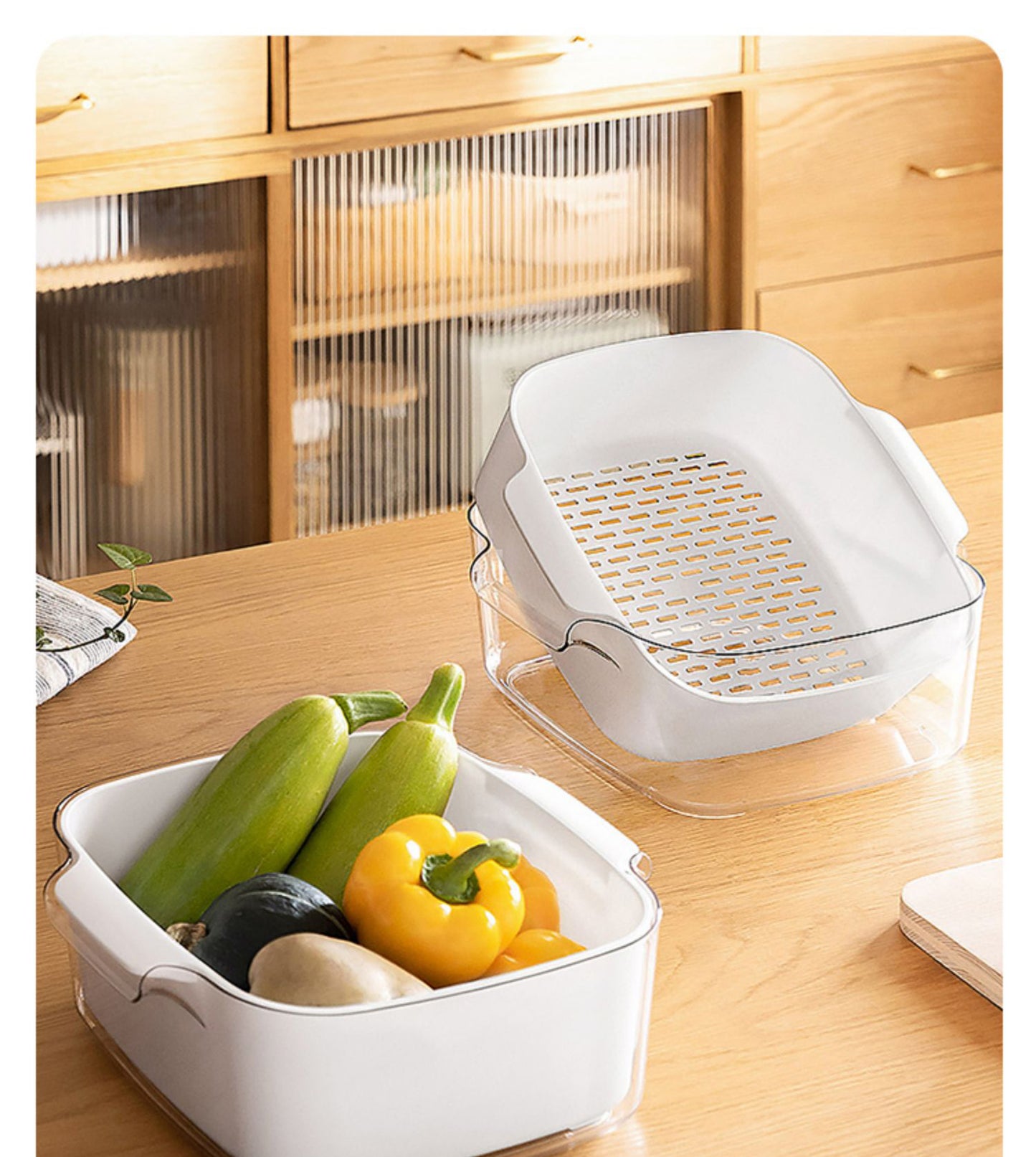 Double layered fruit and vegetable drain basket