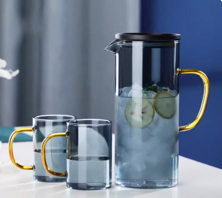 Cold water glass kettle